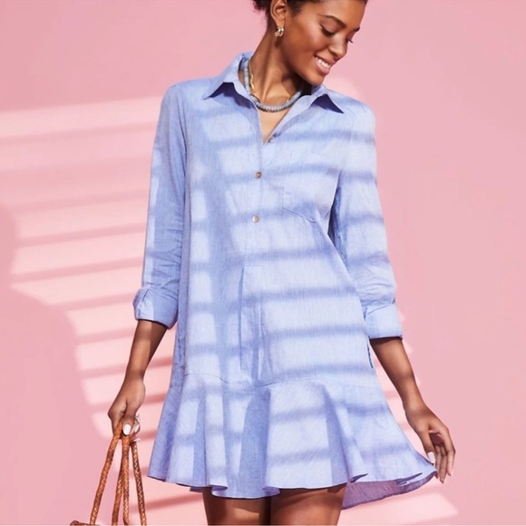 ⭐️Tuckernuck The Callahan Dress Chambray Medium⭐️ - Picture 2 of 8